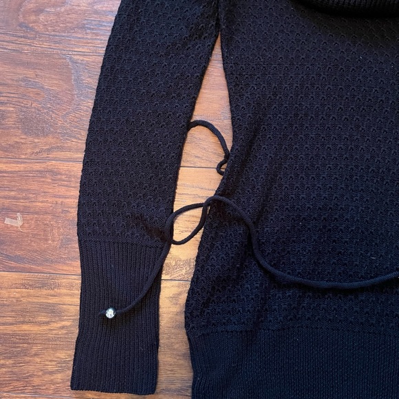 ❤️ 2 for $10❤️ Thin cowl neck long sweater with waist tie - Picture 2 of 2